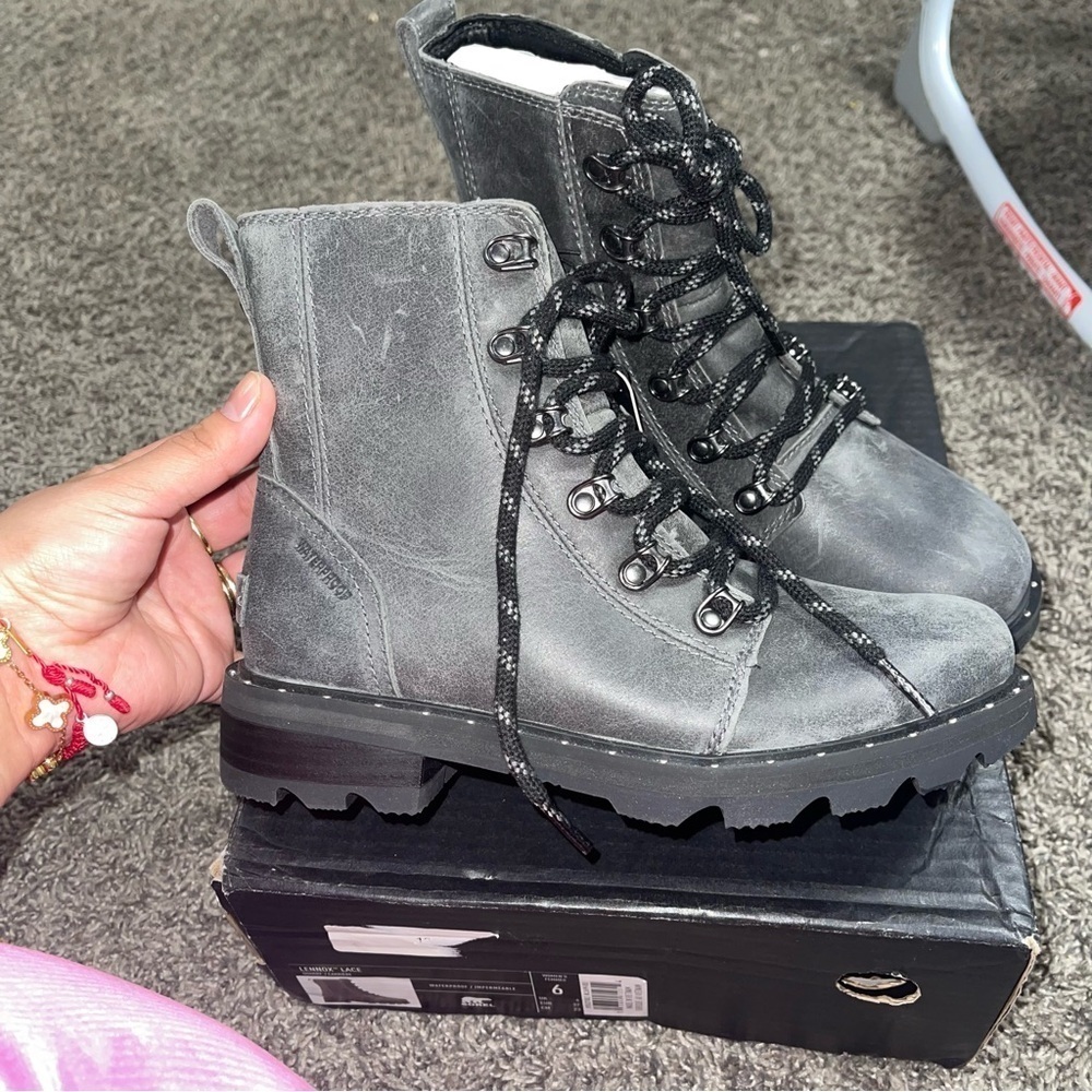 SOREL Lennox Lace Waterproof Quarry Women’s Casual Boots Sz 6